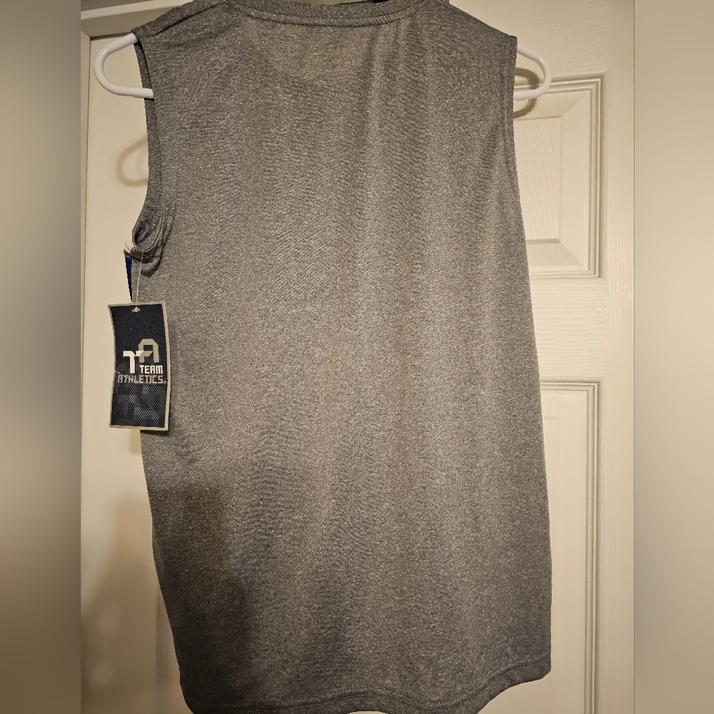 NWT Kentucky Wildcats boys tank top. Size: XL (boys 16/18) - Picture 3 of 6